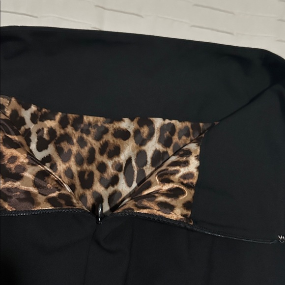 Express Women’s Form Fitting Skirt - Picture 7 of 8